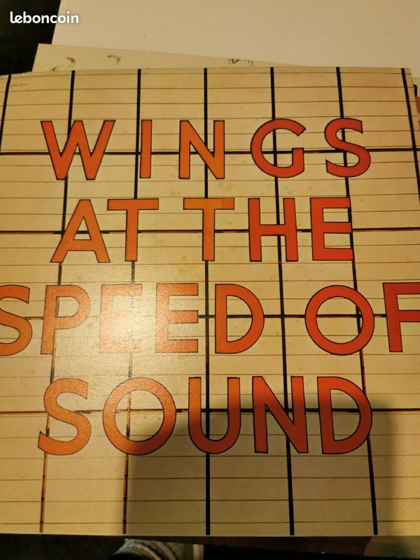 Vinyle wings (image 1)