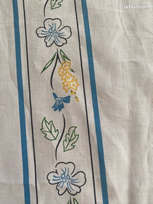 Nappe vintage avec broderie 100% coton blanche et bleue (image 2)