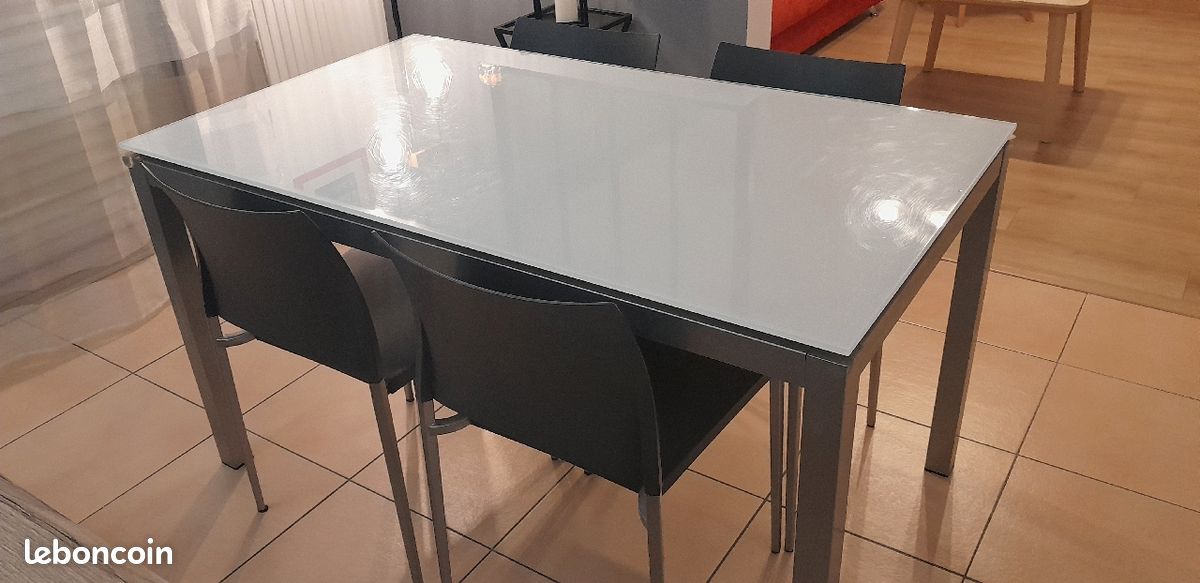 Table à manger en verre 6 personnes avec rallonge (image 2)