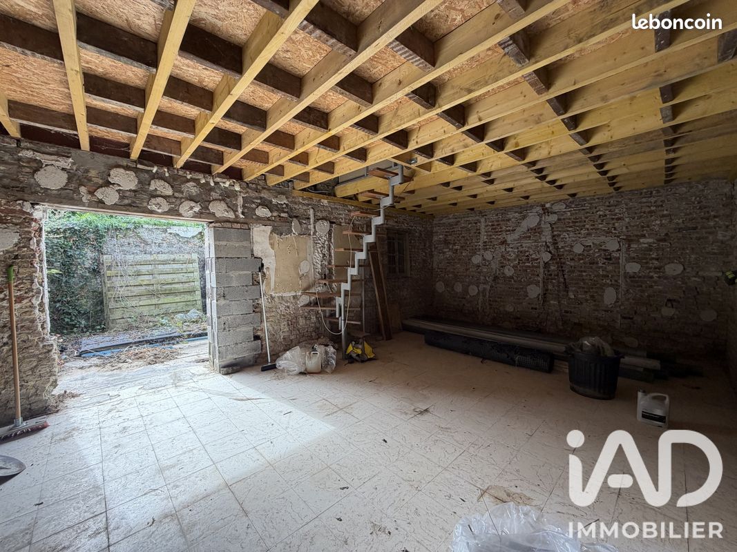 Maison 1 pièce 83 m² · à Aubencheul-au-Bac · 83 m² · 79 900 €