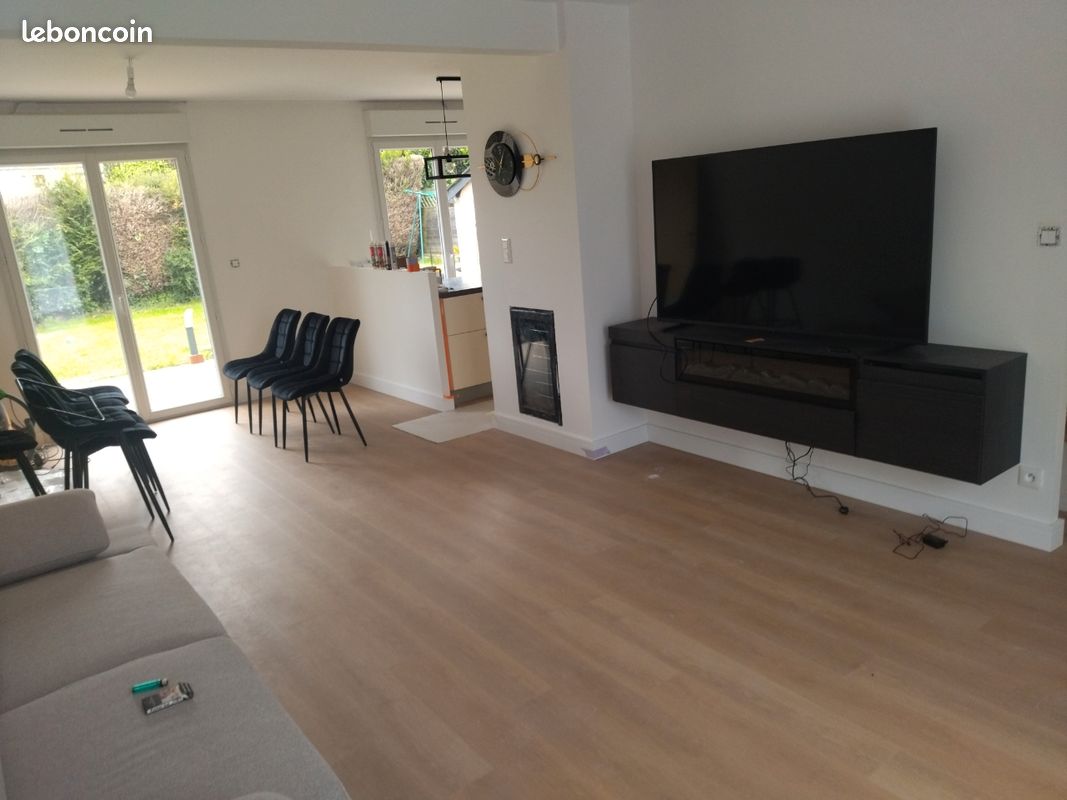 Maison 5 pièces 113 m² · à Melesse · 113 m² · 1 200 €/mois