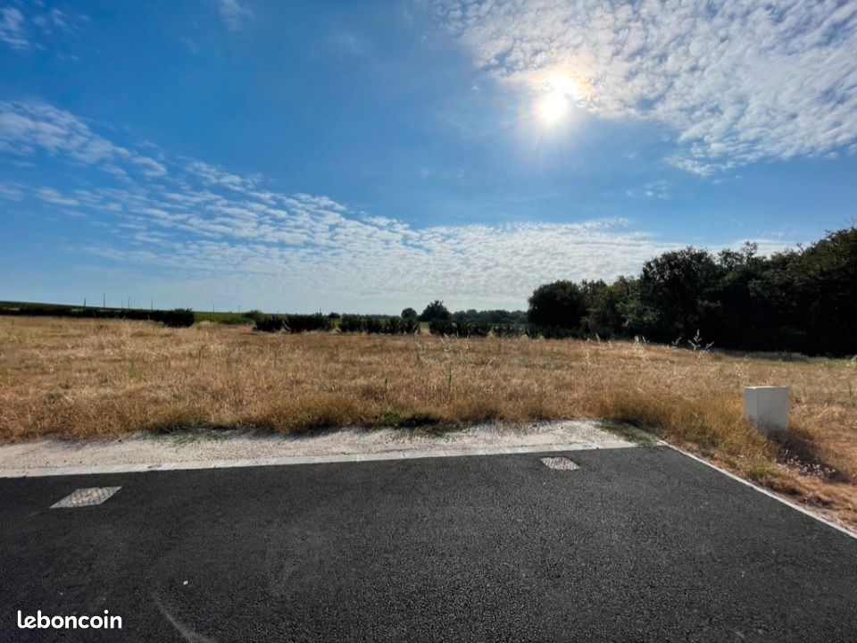 Terrain 620 m² · à Léognan · 159 000 €