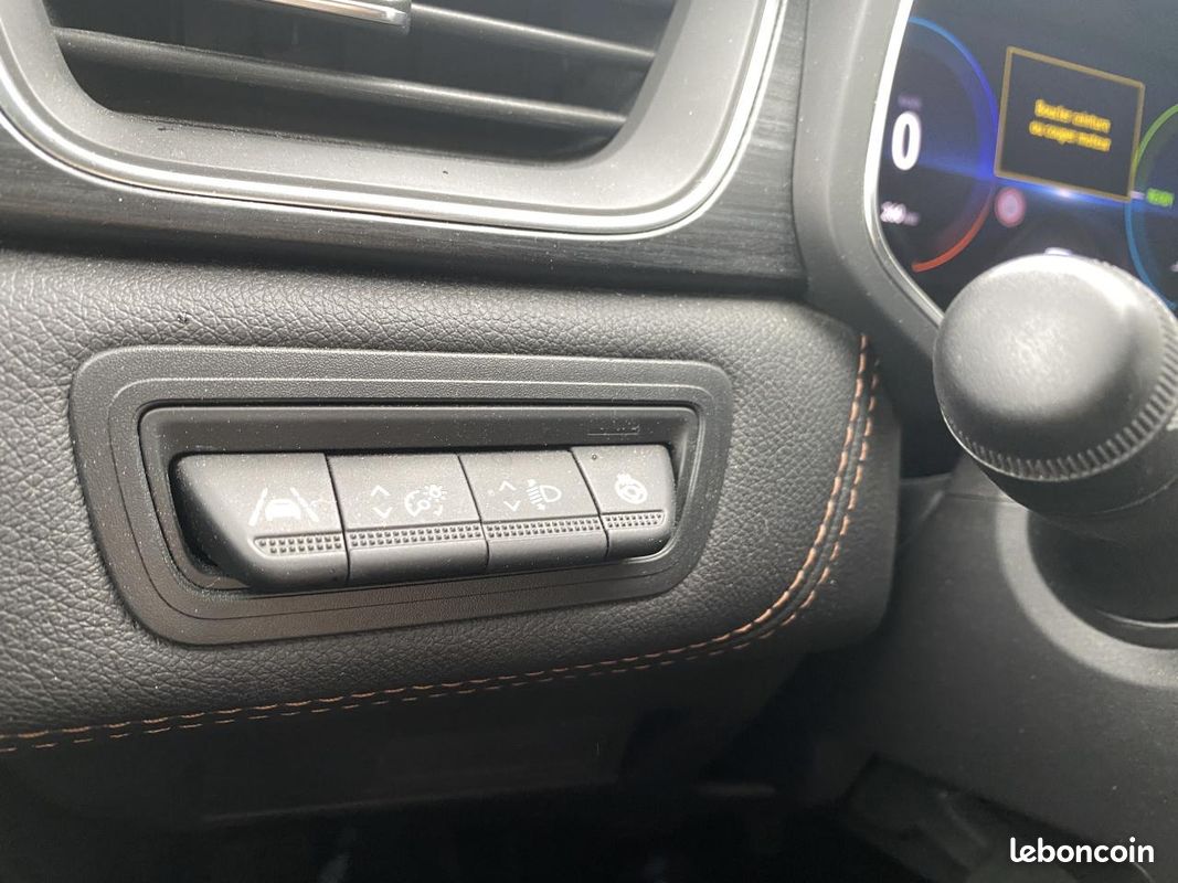 RENAULT CAPTUR 1.6 E-Tech Hybride - 145 - BVA multi-modes 2021 II Initiale Paris (image 34)