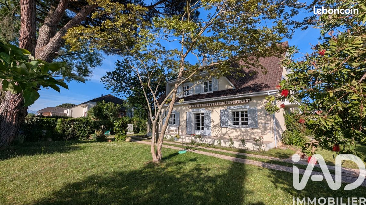 Maison 7 pièces 133 m² · à Lons · 133 m² · 329 000 €