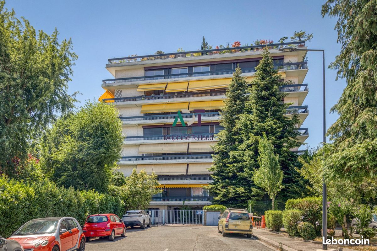 Appartement 3 pièces 81 m² · à Grenoble · 81 m² · 245 000 €