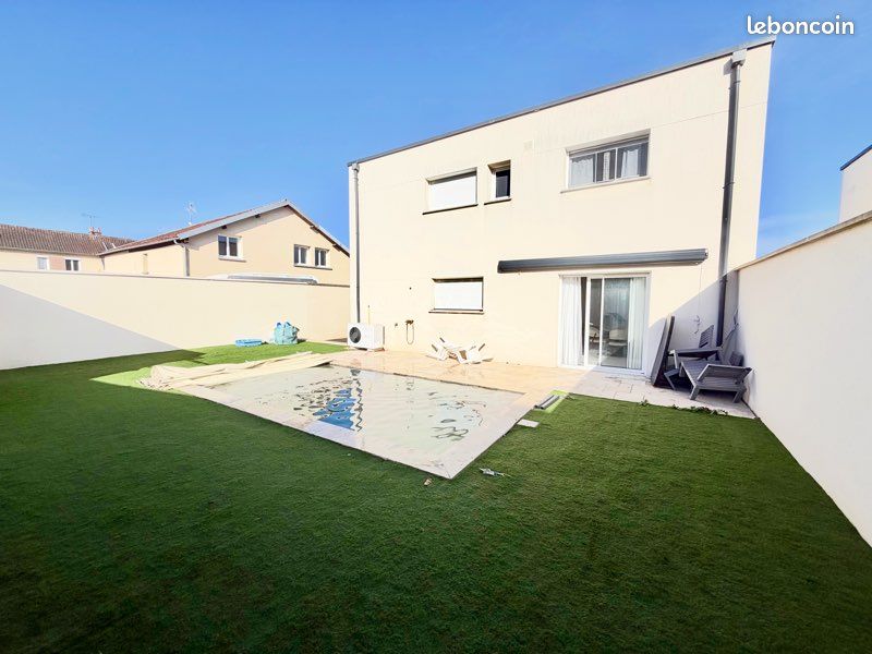 Maison 5 pièces 130 m² · à Caudebec-lès-Elbeuf · 130 m² · 295 000 €