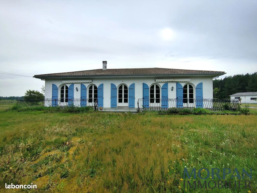 Maison 5 pièces 260 m² · à Saint-Morillon · 260 m² · 360 000 €