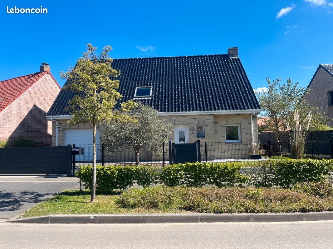 Maison 5 pièces 144 m² · à Herzeele · 144 m² · 359 000 €