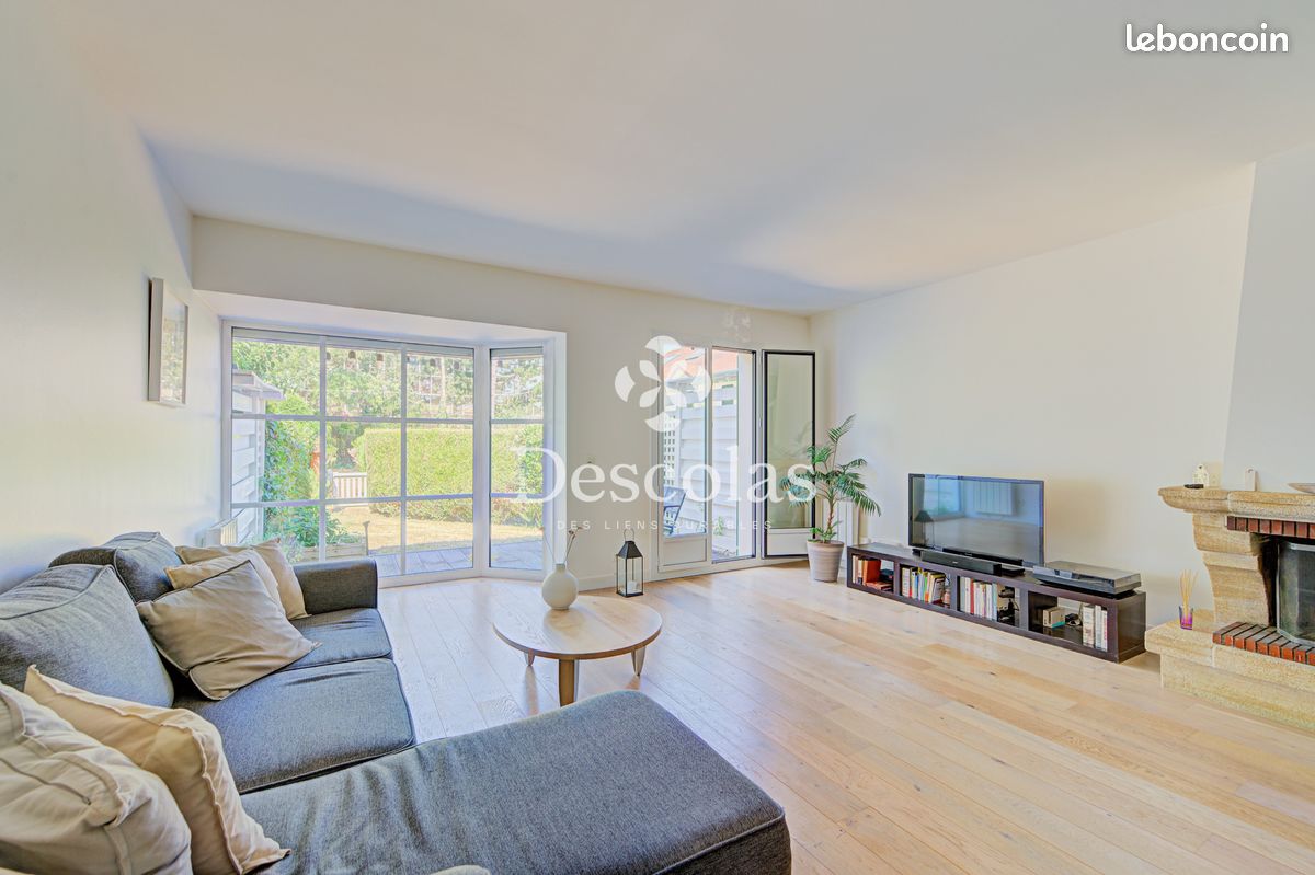 Maison 6 pièces 135 m² · à Saint-Germain-en-Laye · 135 m² · 740 000 €