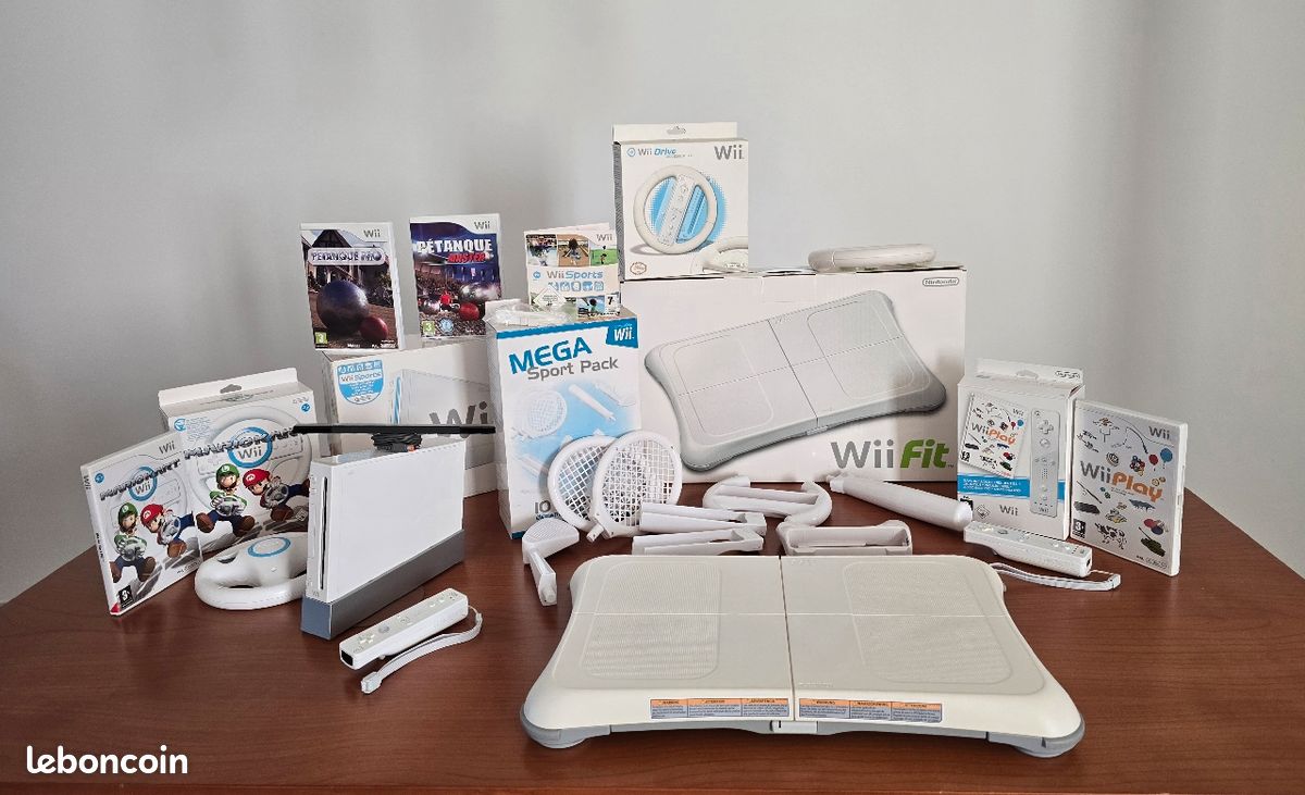Nintendo wii + WiiFit Balance Bord + Divers accessoires (image 1)