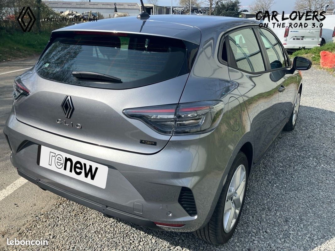 RENAULT Clio E-Tech full hybrid 145 ch GSR2 Evolution (image 30)