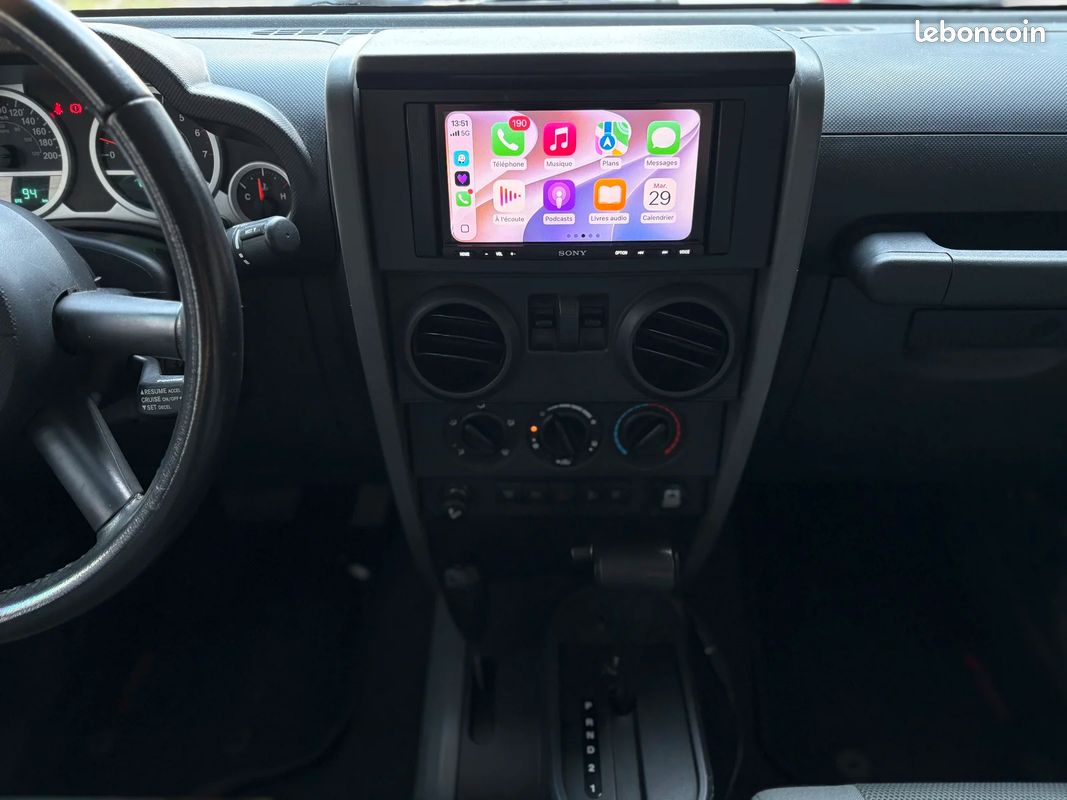 Jeep WRANGLER Rubicon 3.8 V6 199 CH BVA4 / Hardtop / Carplay / Camera De Recul (image 18)