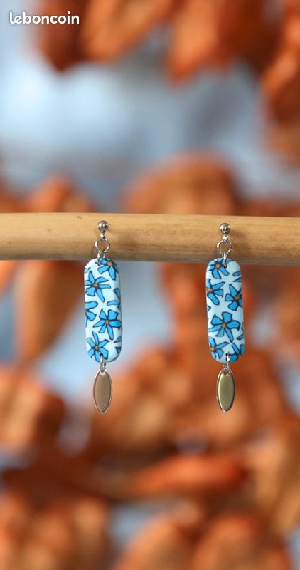 Boucles d'oreilles bleues (image 1)