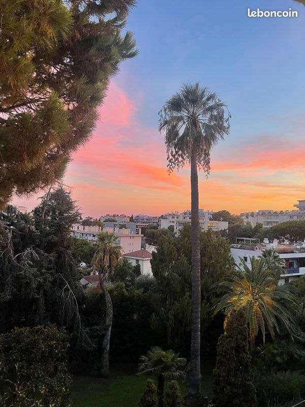 Appartement 2 pièces 50 m² · à Antibes · 50 m² · 1 000 €/mois