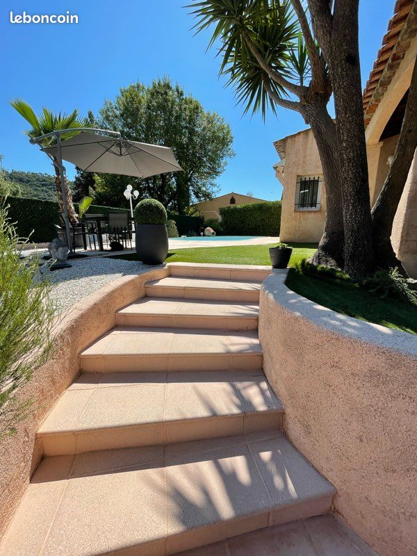Maison 4 pièces 116 m² · à La Roquette-sur-Siagne · 116 m² · 650 000 €