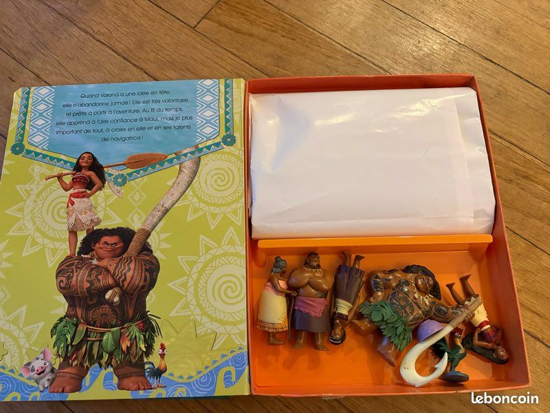 Livre Vaïana avec figurines (image 1)