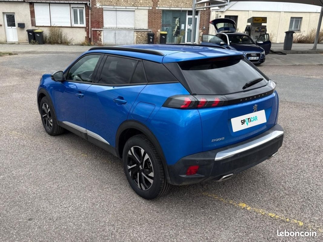Peugeot 2008 1.2 PureTech 130ch S&S Allure Pack EAT8 (image 22)