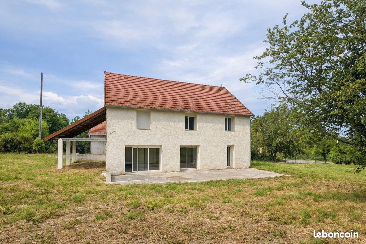 Maison 5 pièces 157 m² · à Saint-Amand-en-Puisaye · 157 m² · 305 000 €