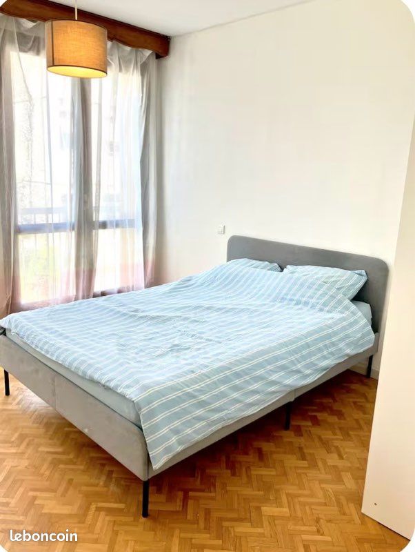 Appartement 4 pièces 90 m² · à Avignon · 90 m² · 960 €
