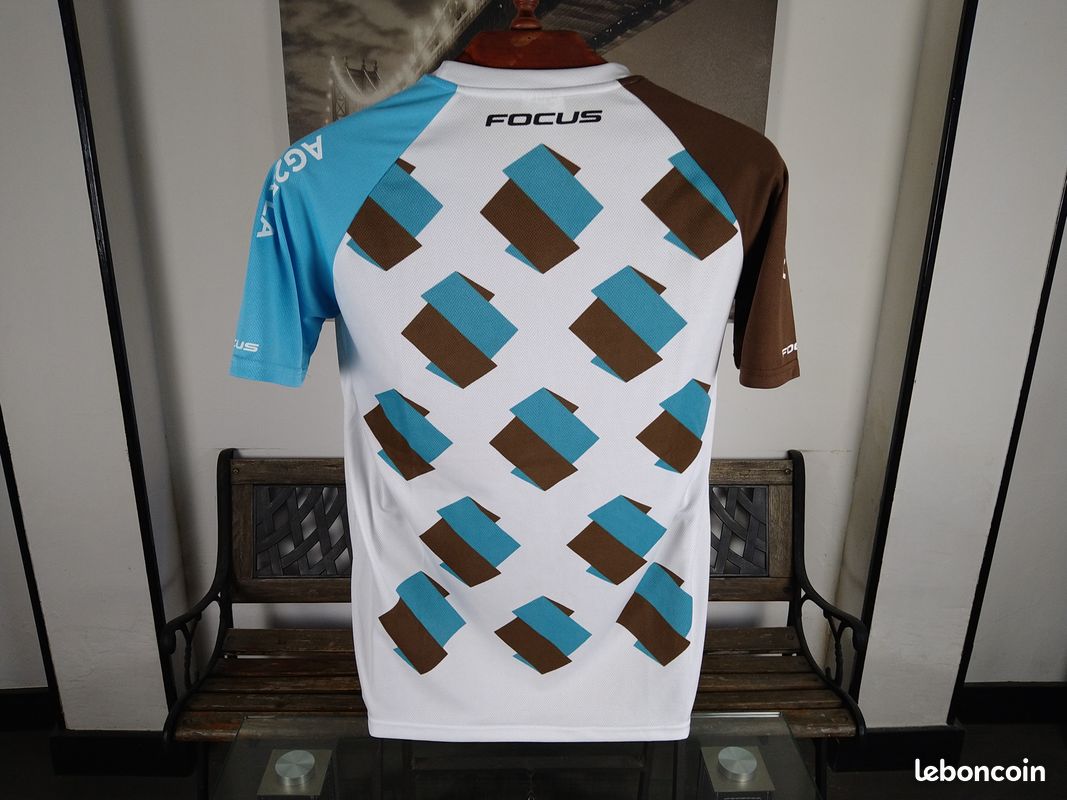 Vintage 2005 Ag2r Prevoyance cycling team shirt Size XL
