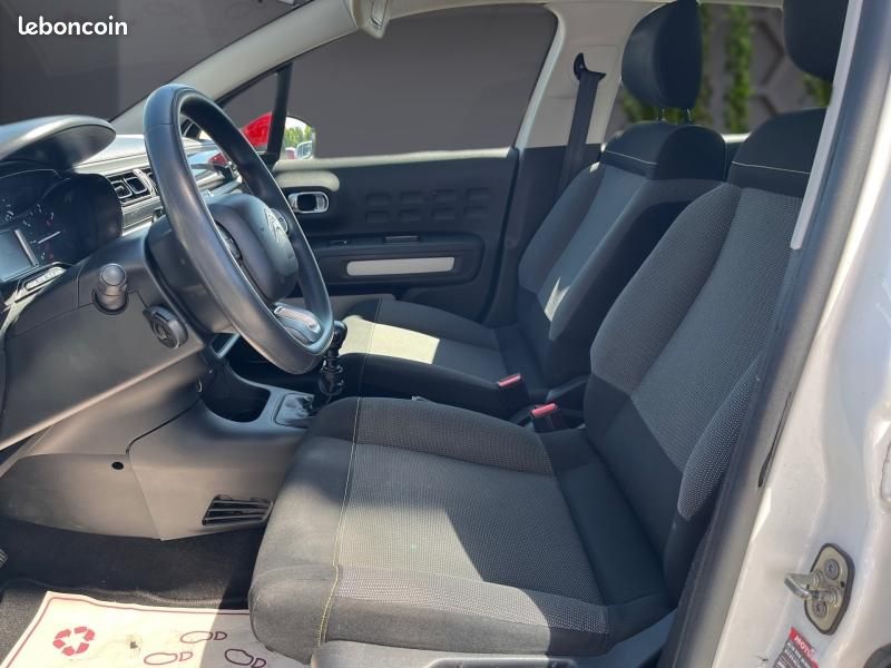 Citroen C3 1.2 PureTech 83ch S&S Feel Business (image 11)