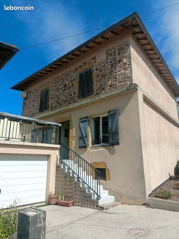 Maison 4 pièces 90 m² · à Belmont-de-la-Loire · 90 m² · 130 000 €