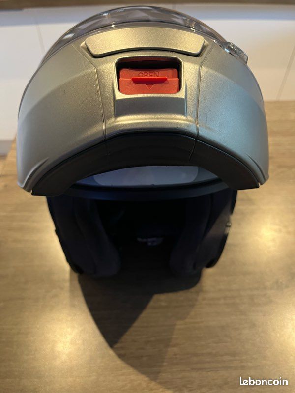 Shoei (image 3)