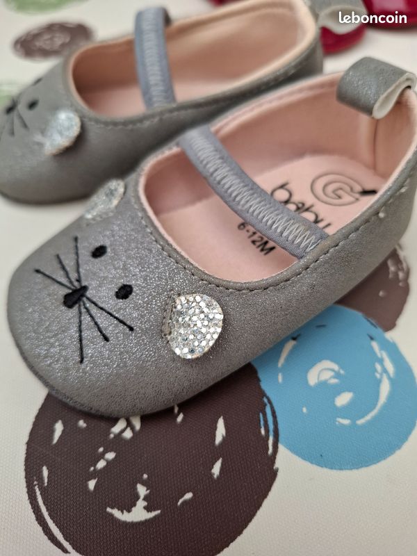 Chaussure bébé (image 1)