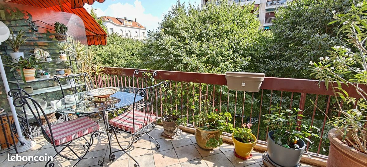 Appartement 3 pièces 84 m² · à Antibes · 84 m² · 160 000 €