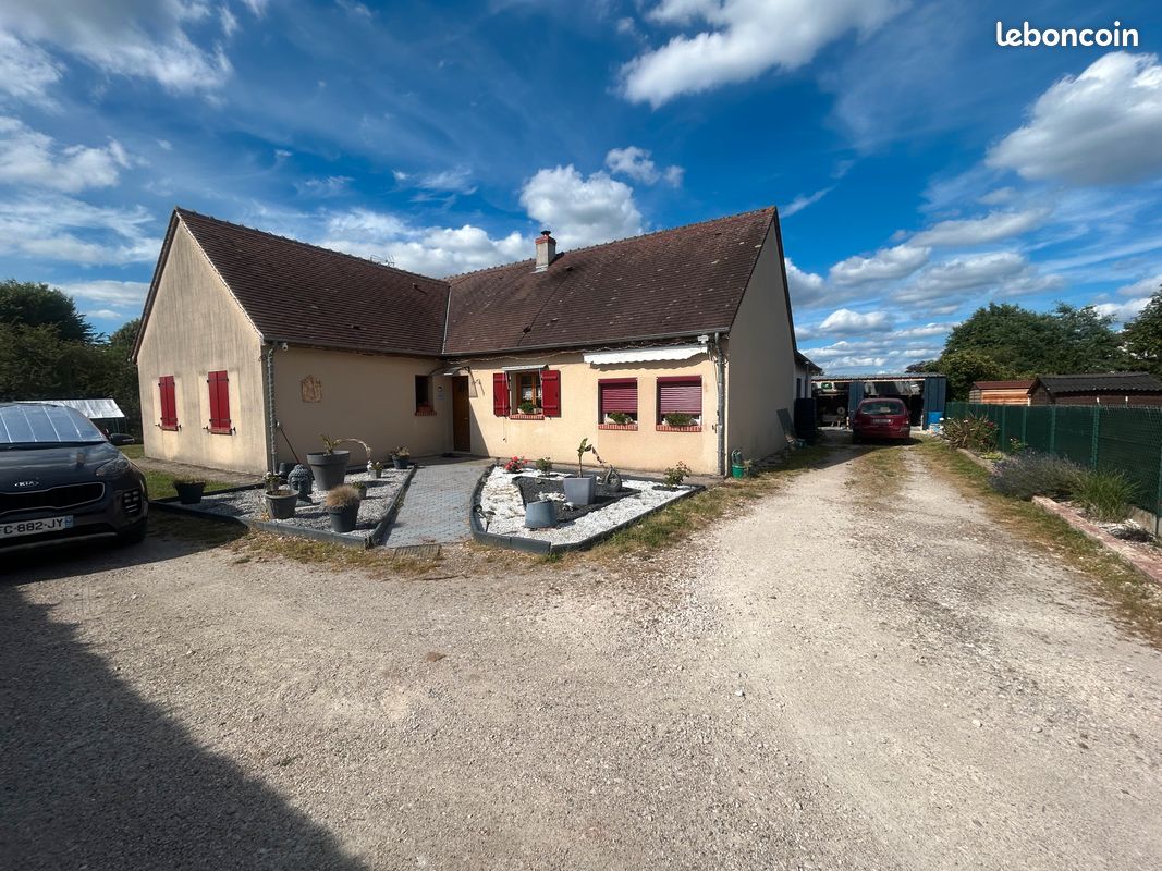 Maison 8 pièces 143 m² · à Huisseau-sur-Cosson · 143 m² · 255 000 €
