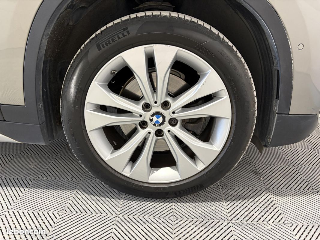 BMW X1 sDrive 18i 136 ch BVA8 F48 xLine (image 17)