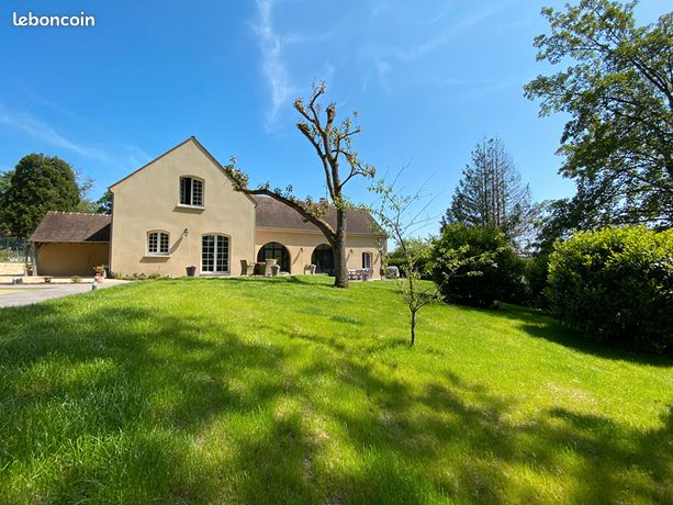 Maison 11 pièces 295 m²