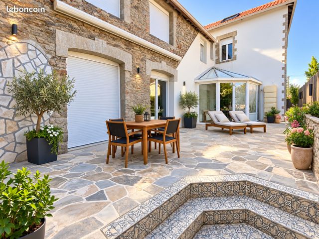 Maison 8 pièces 153 m² · à Préfailles · 153 m² · 414 750 €