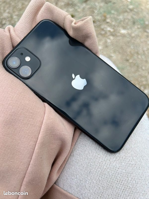 IPhone 11 (image 2)