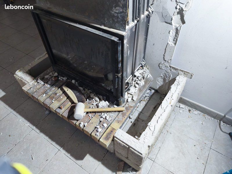 Insert + cheminée en pierre entière (image 3)
