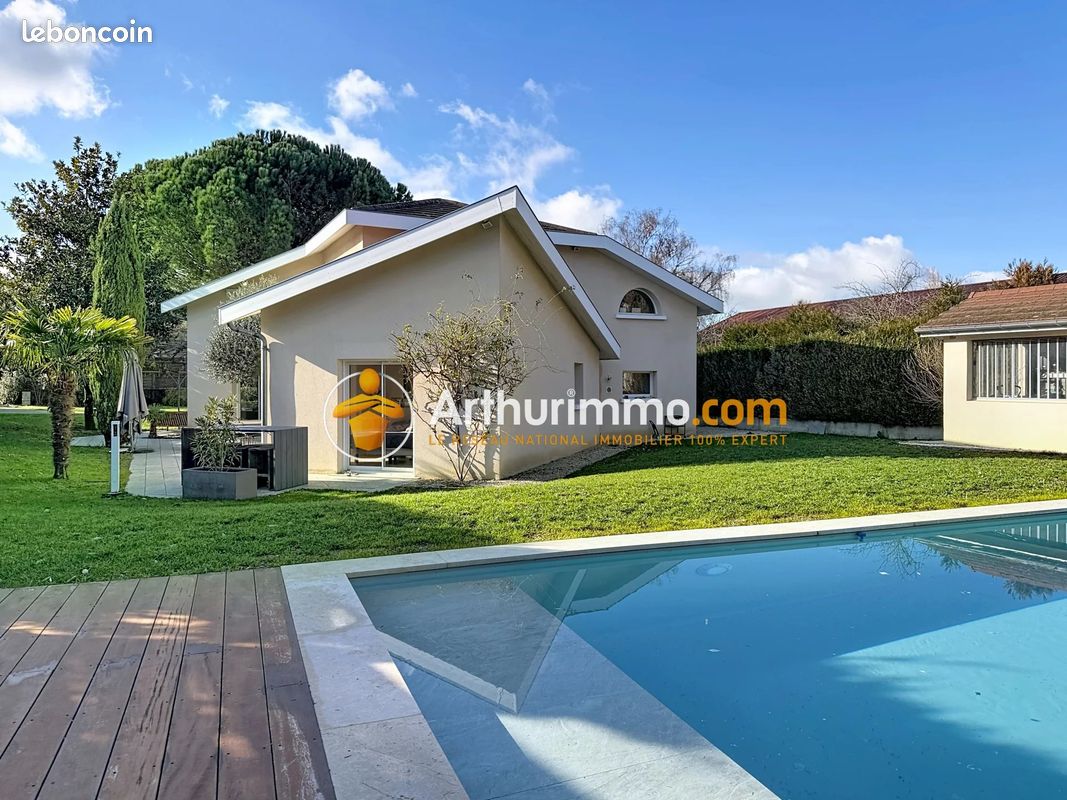 Maison 5 pièces 165 m² · à Bourgoin-Jallieu · 165 m² · 559 000 €