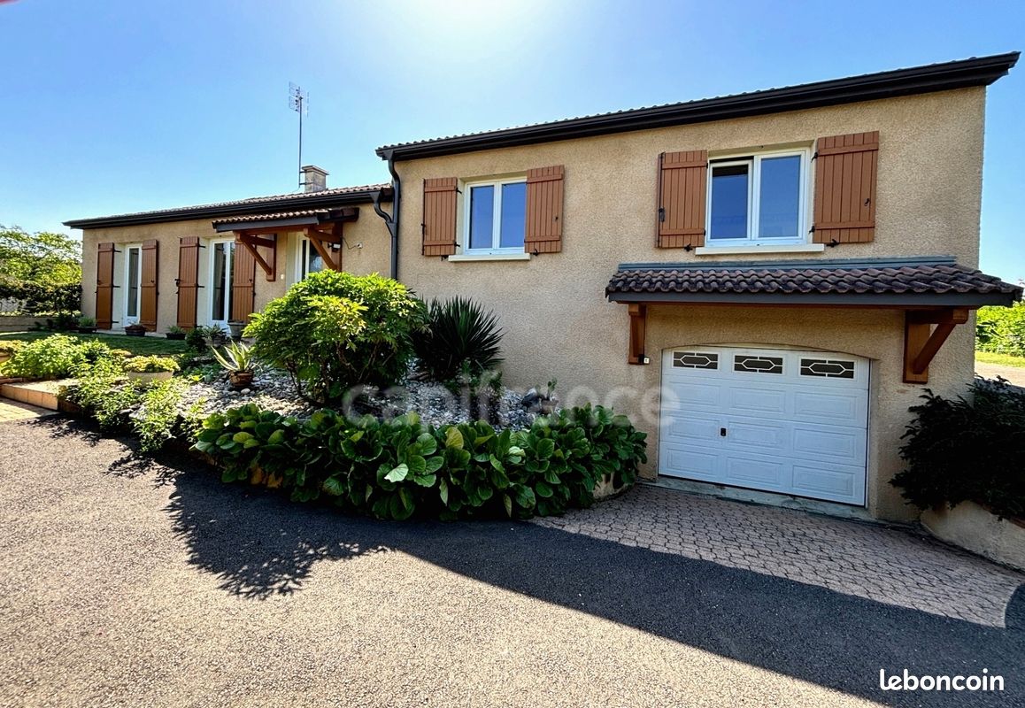 Maison 6 pièces 140 m² · à Charnay-lès-Mâcon · 140 m² · 298 000 €