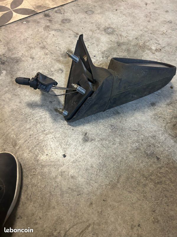 Rétroviseur droit Clio 1 ou autre modèle (image 2)
