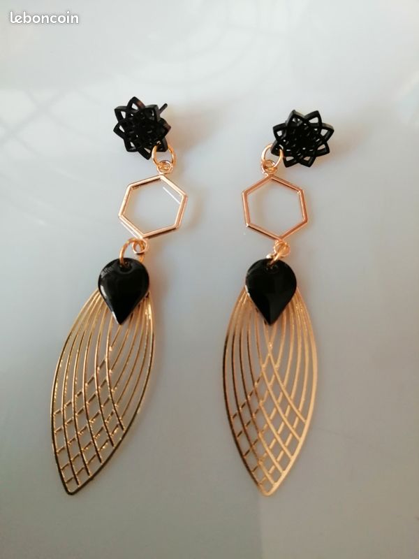 Boucles D'oreilles Clip Tombantes Noir Et Dorées - Occasion, Très Bon état