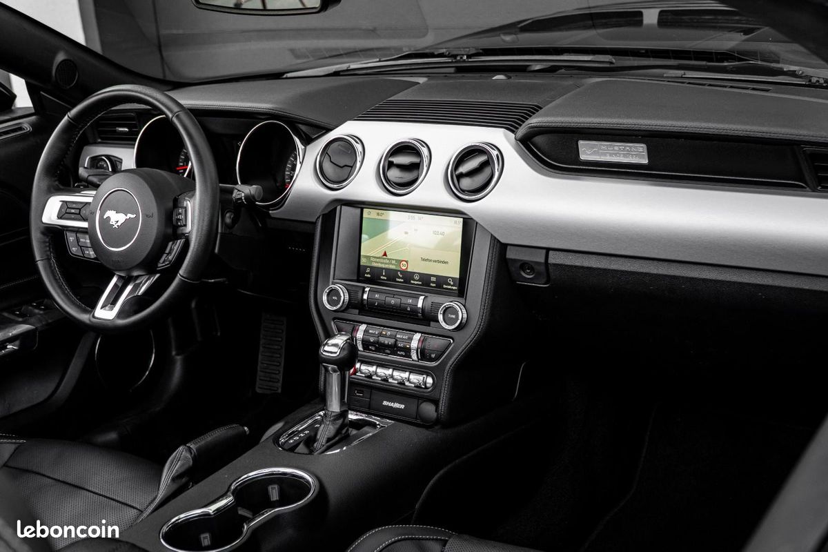 FORD Mustang GT 5.0 V8 441 ch Cabriolet – BVA – Cuir – GPS – Caméra (image 13)