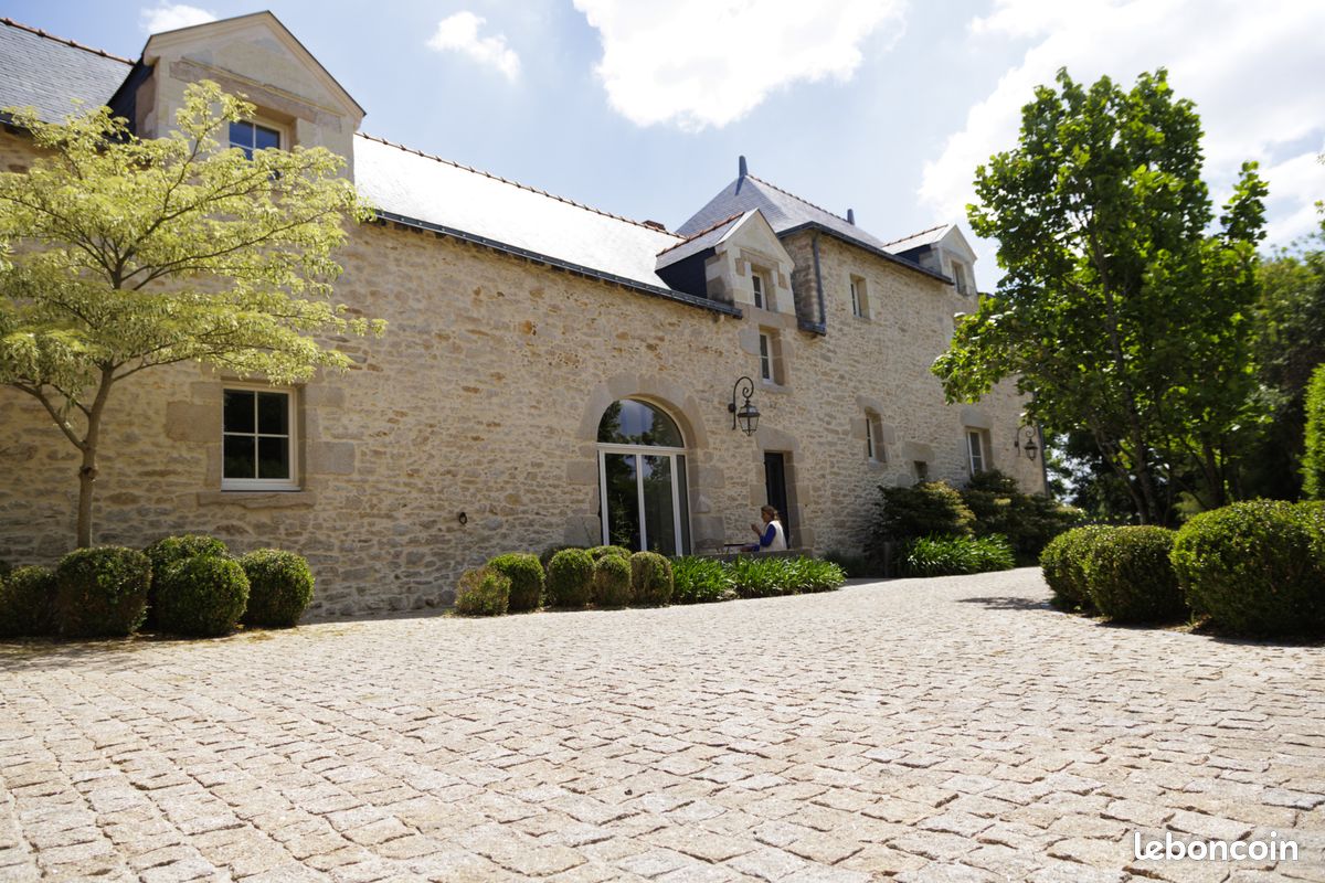 Maison 14 pièces 315 m² · à Treillières · 315 m² · 875 500 €