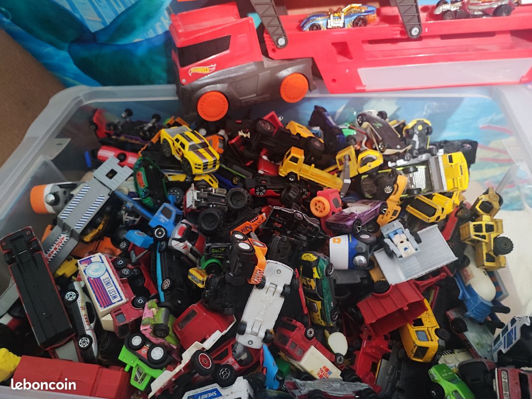 Caisse de voiture ,HOT WHEELS et autre (image 2)