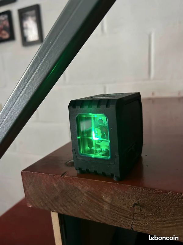 Mini niveau Laser Portable, 2 lignes transversales horizontales et verticales, chargement USB, Laser vert Super puissant  1420