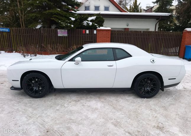 Dodge challenger srt d'occasion - Voitures