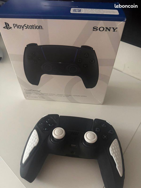 Manette PS5 noir (image 1)