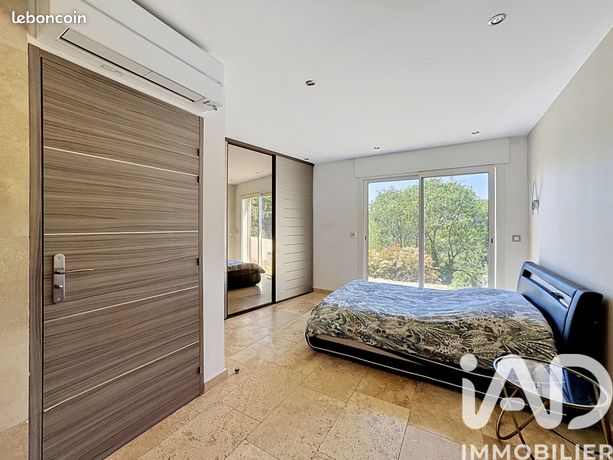 Villa 5 pièces 138 m² — 10