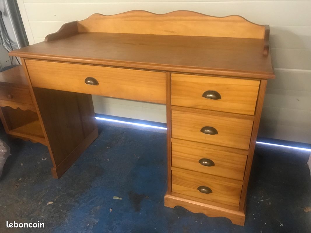 Bureau junior en pin miel (image 1)