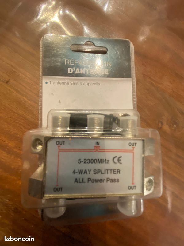 Répartiteur antenne (image 1)