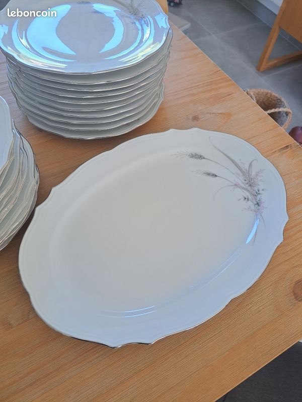 Lot De 10 Assiettes Porcelaine Signée WINTERLING BAVARIA D 20 Cm Décor Floral - Vendu