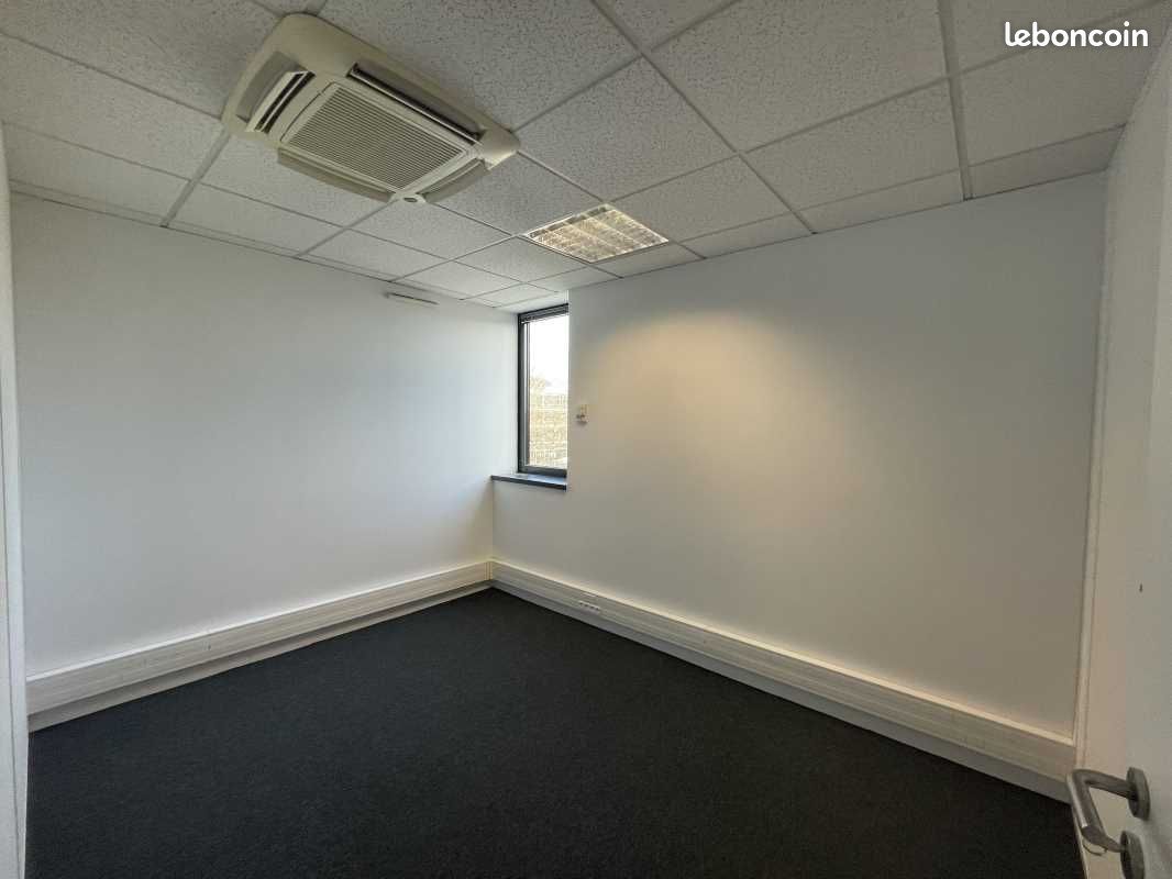 Bureaux 1 368 m² (image 3)